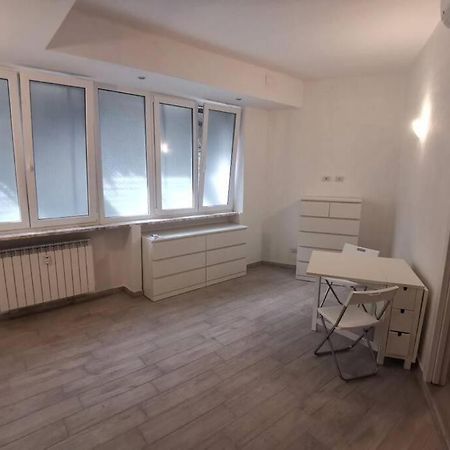 Confortable And Centrally Milan Flat Exterior foto